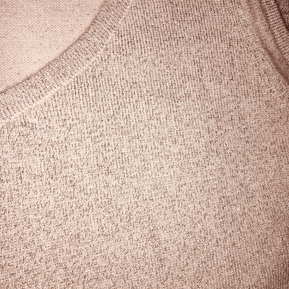 💰 SALE💰Blush Metallic Top - Picture 2 of 4
